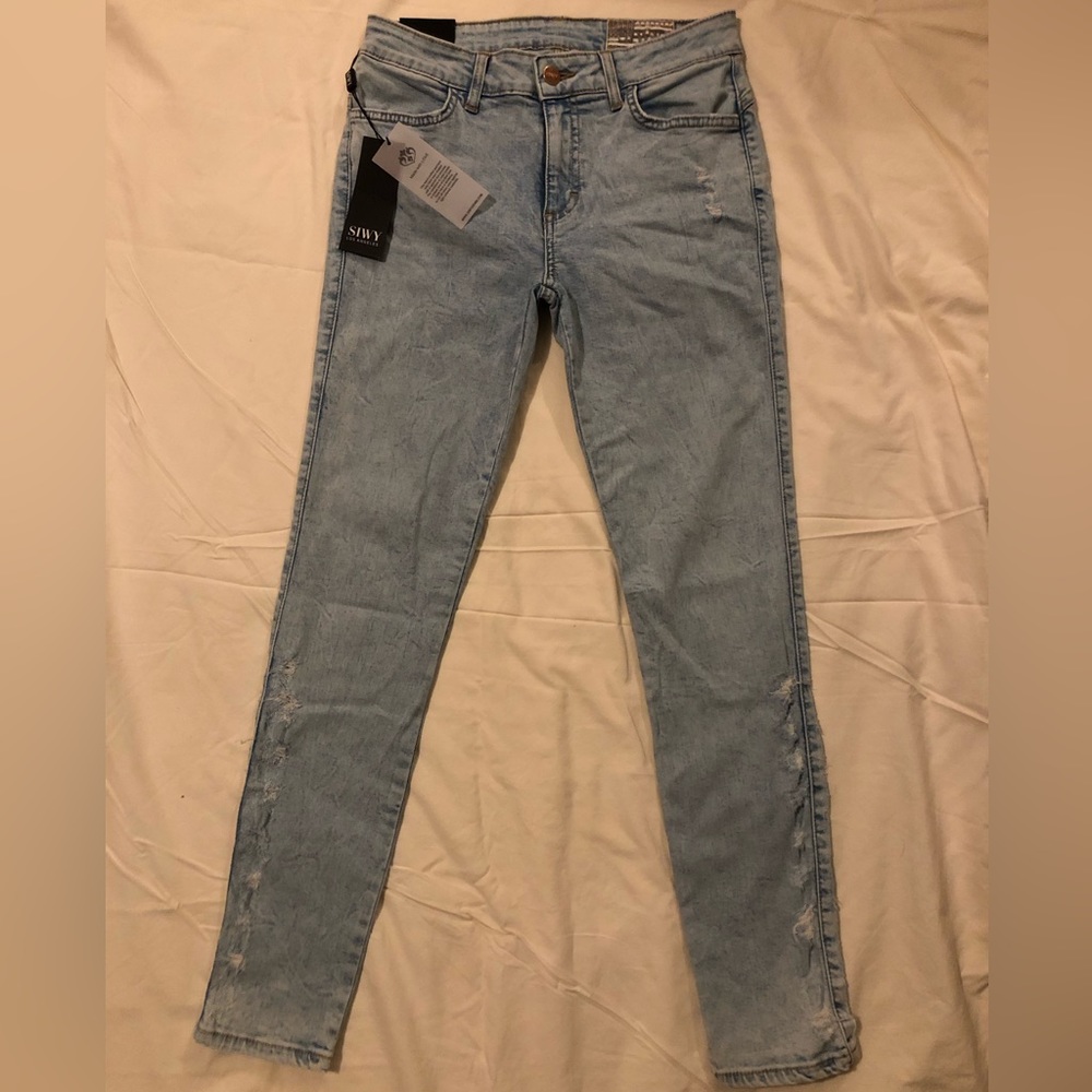 Siwy light blue light weight jean, sz 26, NWT